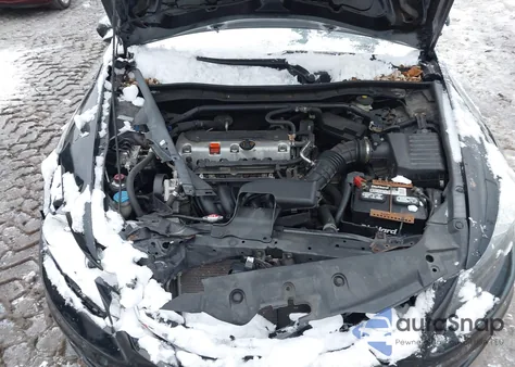 2011 Honda Accord 2.4 Ex-L from USA, damaged, VIN 1HGCP2F82BA027040